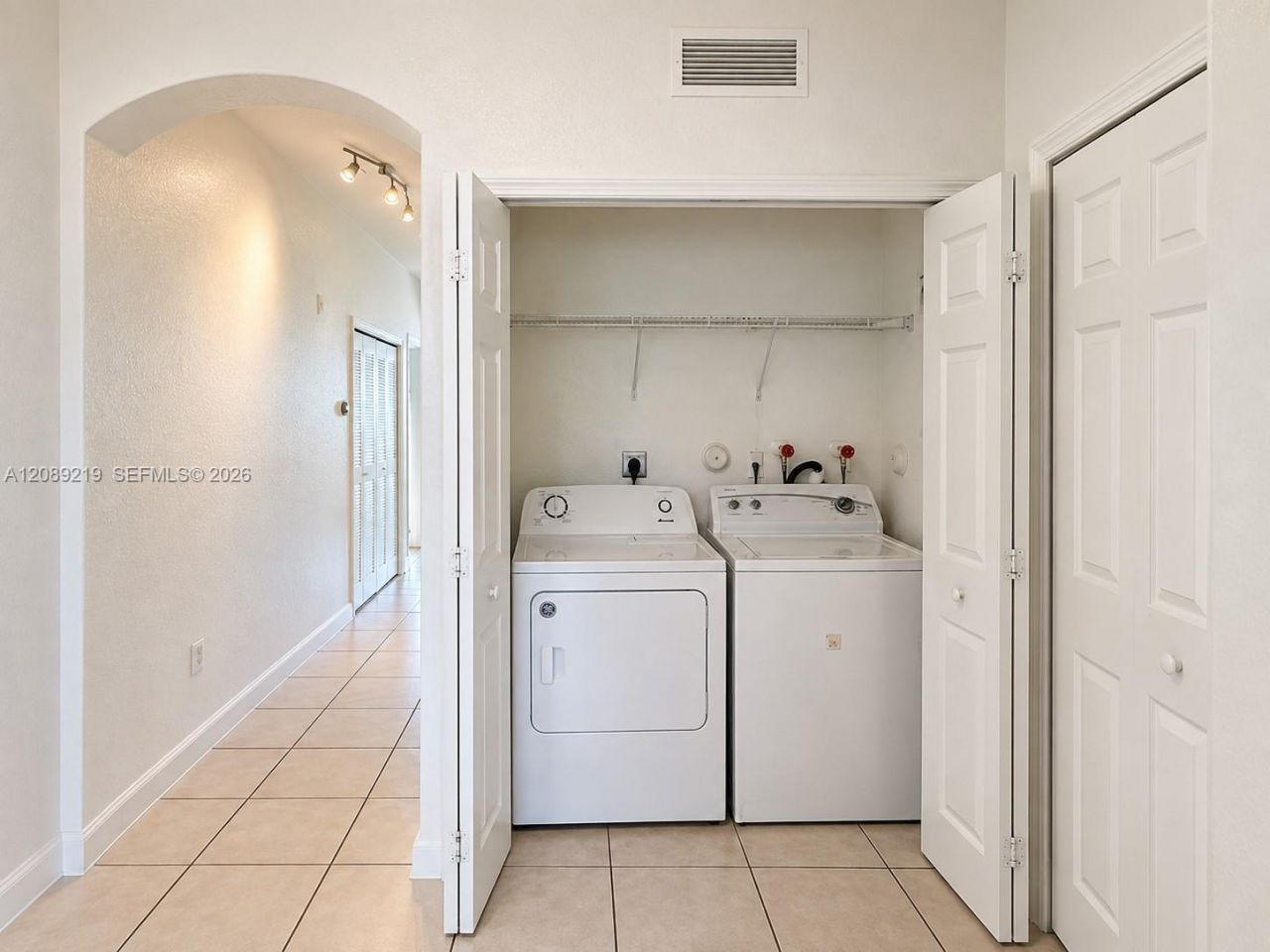 10242 NW 7th St, Unit 203, Miami, FL 33172 Photo