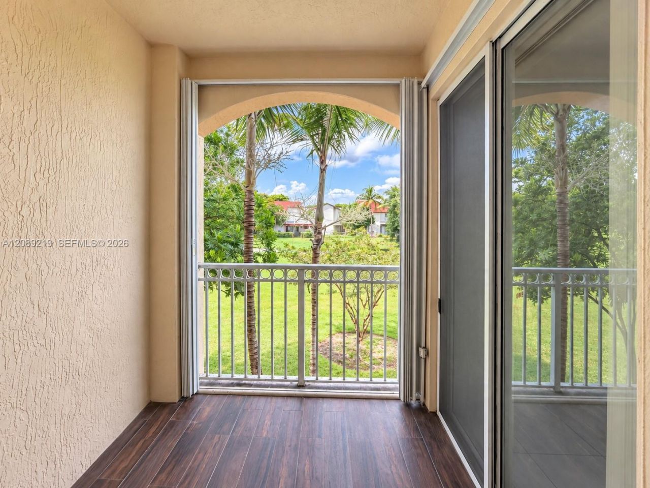 10242 NW 7th St, Unit 203, Miami, FL 33172 Photo