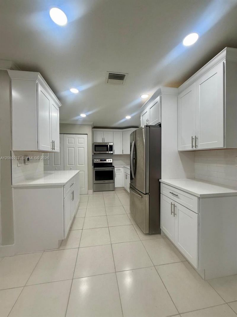 6620 NW 24th Ct, Unit 6620, Margate, FL 33063 Photo