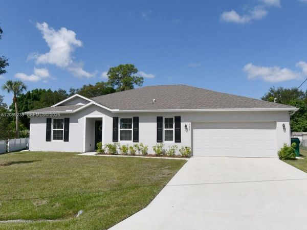 702 SW Aster Rd, Port St. Lucie, FL 34953