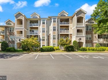 502 SUNSET VIEW TERRACE SE, Unit 104, LEESBURG, VA 20175