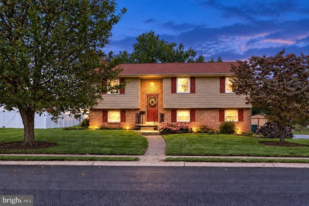 118 WASHINGTON STREET, STRASBURG, PA 17579