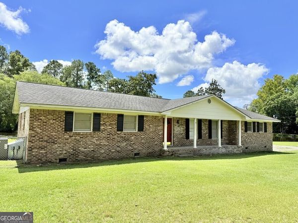 2002 Golden Road W, Unit NA, Tifton, GA 31793