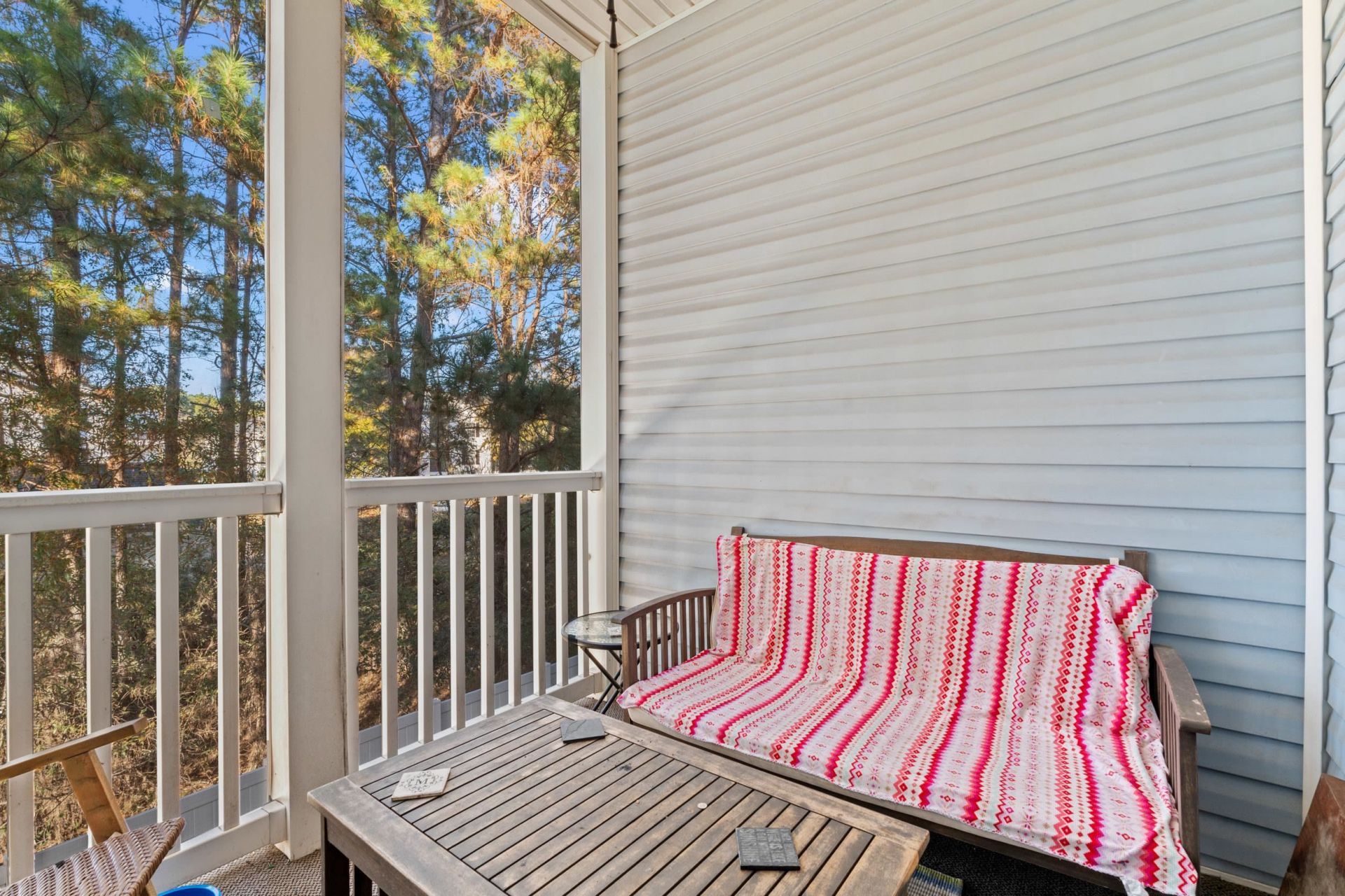 111 Fountain Pointe Ln. Photo 17