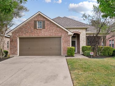 6918 Belteau Lane, Dallas, TX 75227