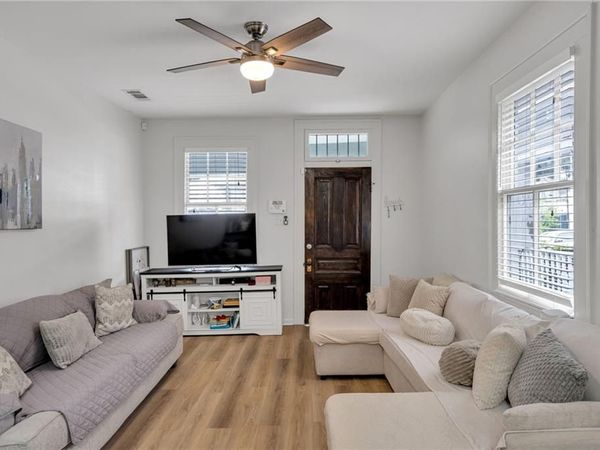 3605 07 CALHOUN Street, New Orleans, LA 70125