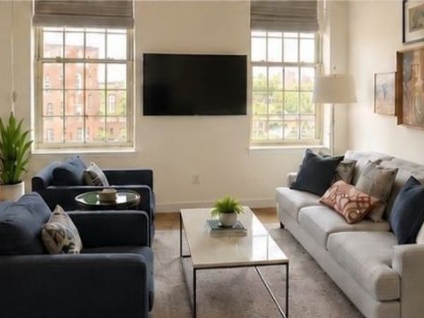 52 Lawrence Dr, Unit 601, Lowell, MA 01854