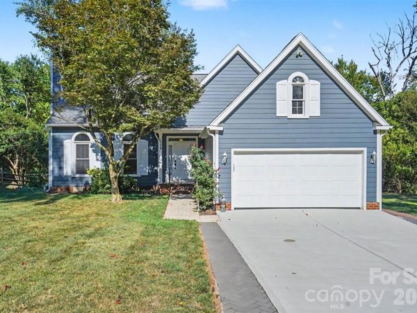 8710 Twin Trail Drive, Huntersville, NC 28078