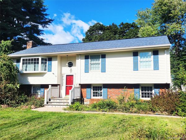 102 Meadow Lane , Lagrangeville, NY 12603
