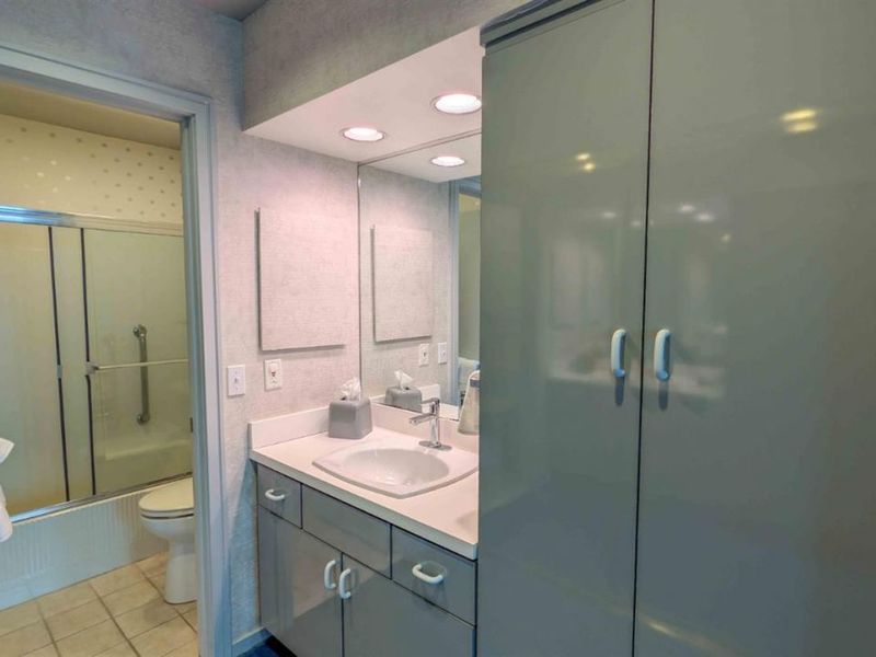 4395 Marin Woods, Unit C, Port Clinton, OH 43452 Photo 16