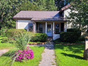 2099 Swett Road, Lyndonville, NY 14098