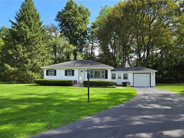 134 Creek Hill Lane, Rochester, NY 14625