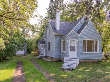 2591 Meadow Lane , Eden, NY 14057
