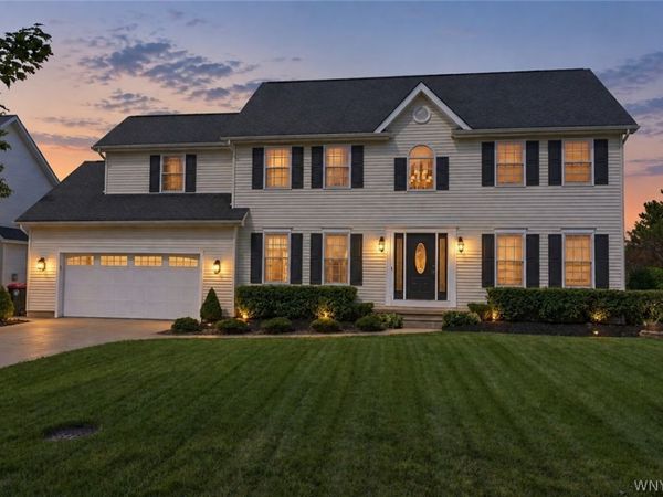 314 Enchanted N, Lancaster, NY 14086