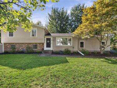 18 Burton Street , Clyde, NY 14433