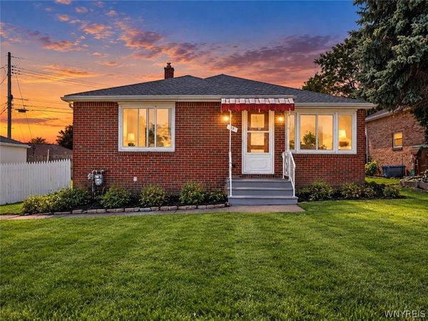 39 Parkview, Buffalo, NY 14225