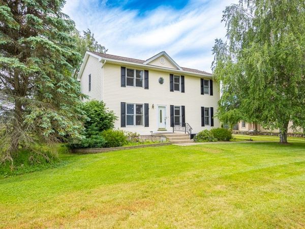 281 Dewey Street, Churchville, NY 14428