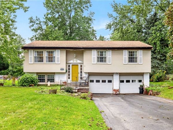 502 El Mar Drive, Greece, NY 14616