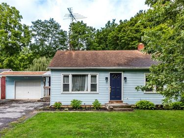 1741 State Route 88 N, Newark, NY 14513