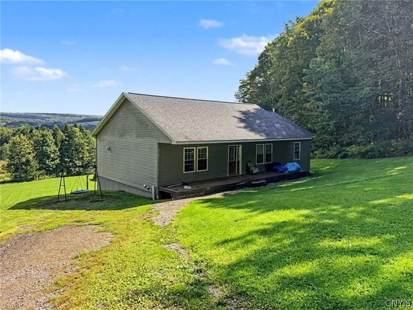 1013 Lake Como Road, Cortland, NY 13045