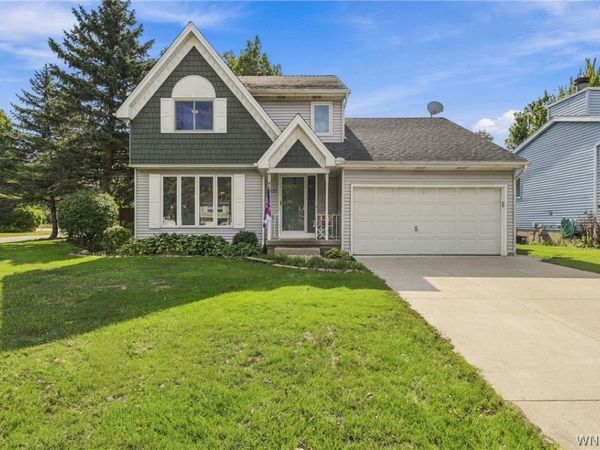 1571 Sundance, Lake View, NY 14085