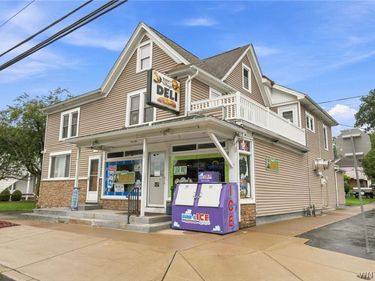 83 John Street, Akron, NY 14001