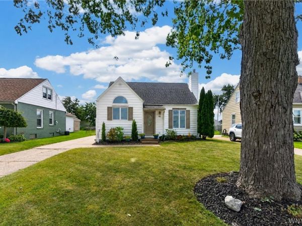 46 Oakridge Avenue, Buffalo, NY 14217