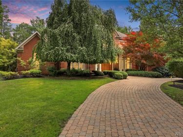 5053 Rockledge Drive , Clarence, NY 14031