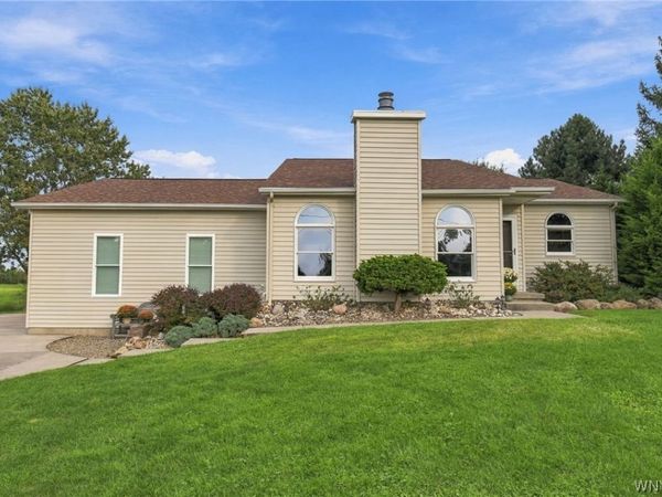 6289 Aiken Road, Lockport, NY 14094