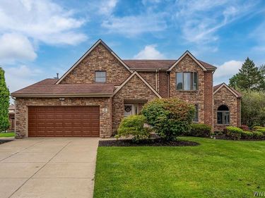 69 Forestview Court , Buffalo, NY 14221