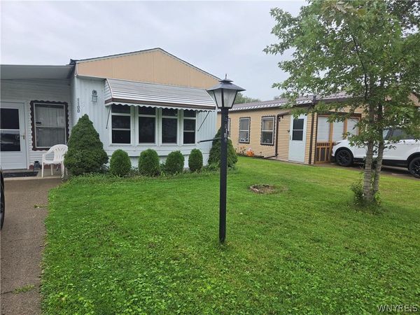 1100 Brookwood Drive, Derby, NY 14047