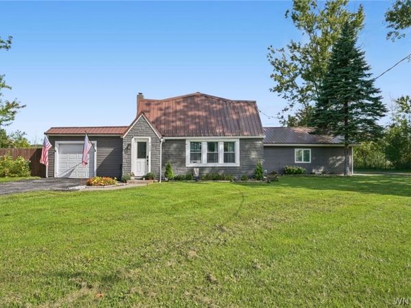 7600 Porter Road, Niagara Falls, NY 14304