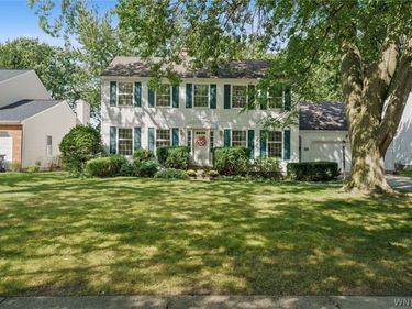 102 Carriage Circle , Buffalo, NY 14221