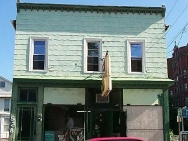 528 Ferry Avenue , Niagara Falls, NY 14301