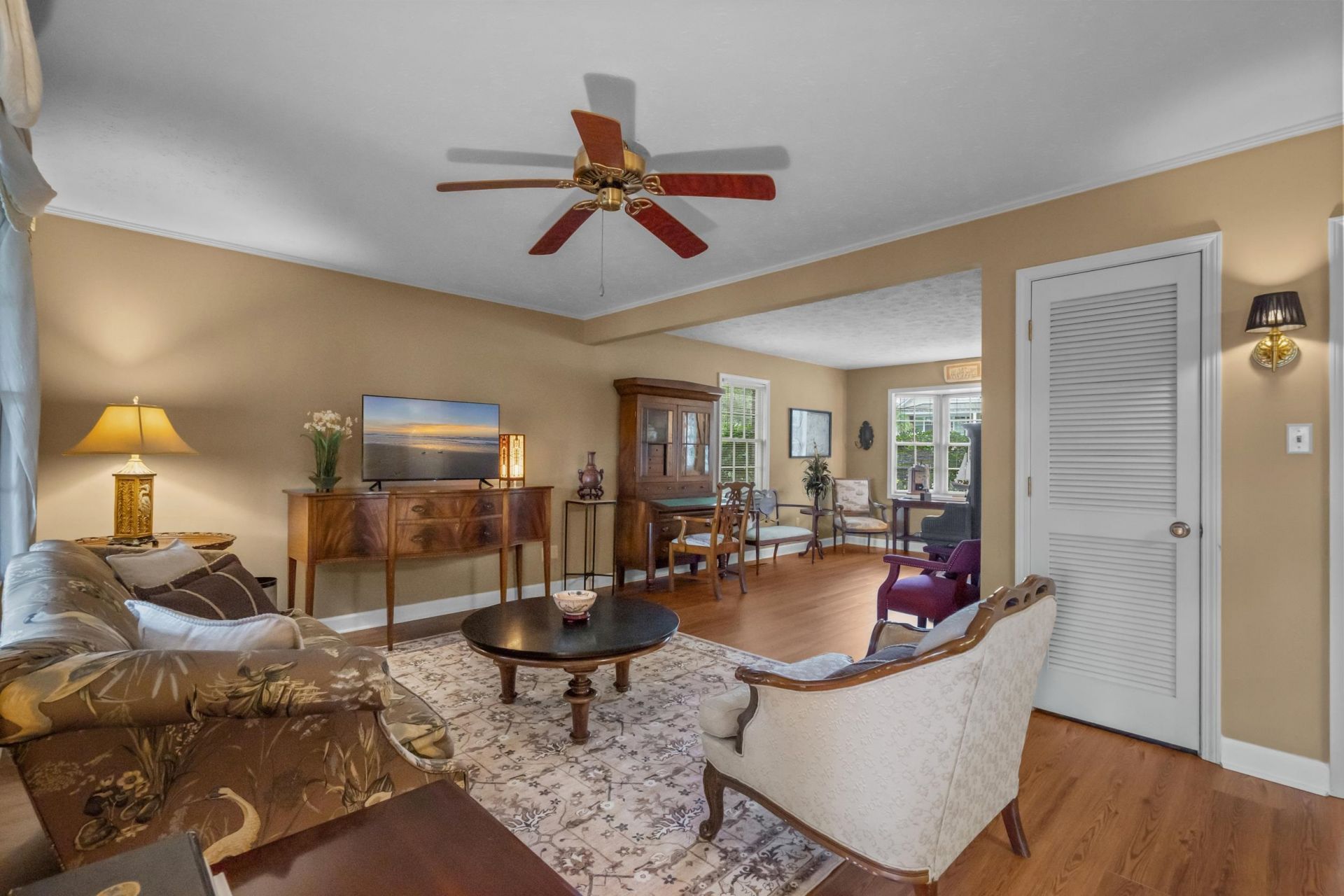 313 N Oak Dr. Photo 13