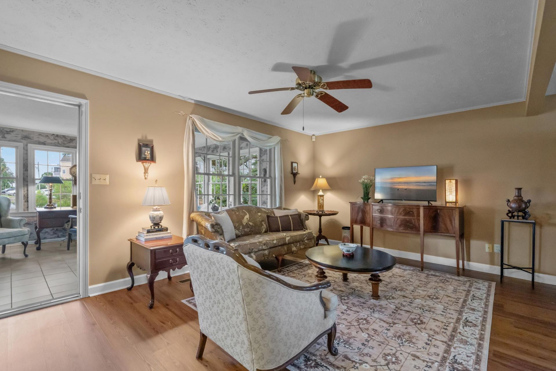 313 N Oak Dr. Photo 14