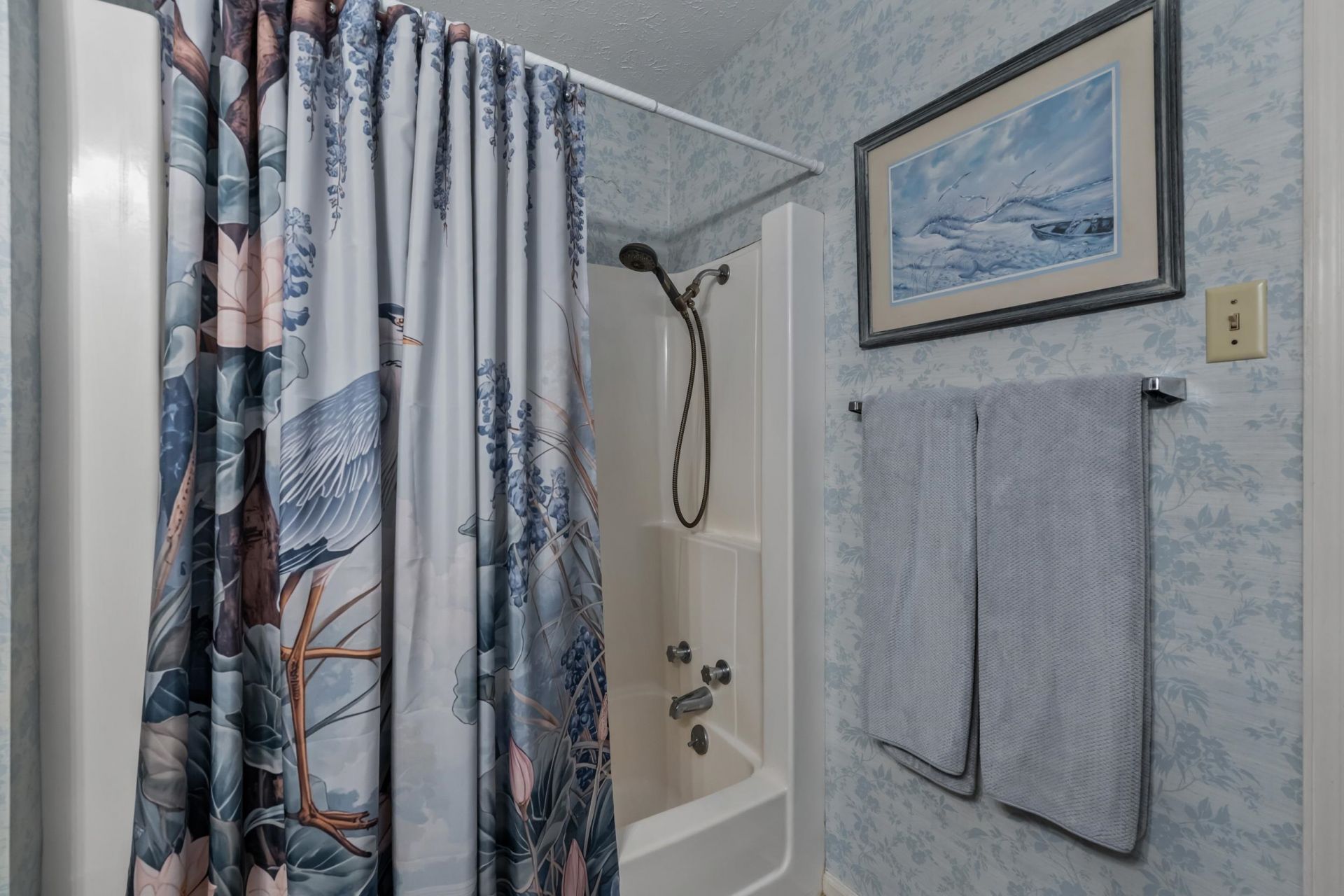 313 N Oak Dr. Photo 31