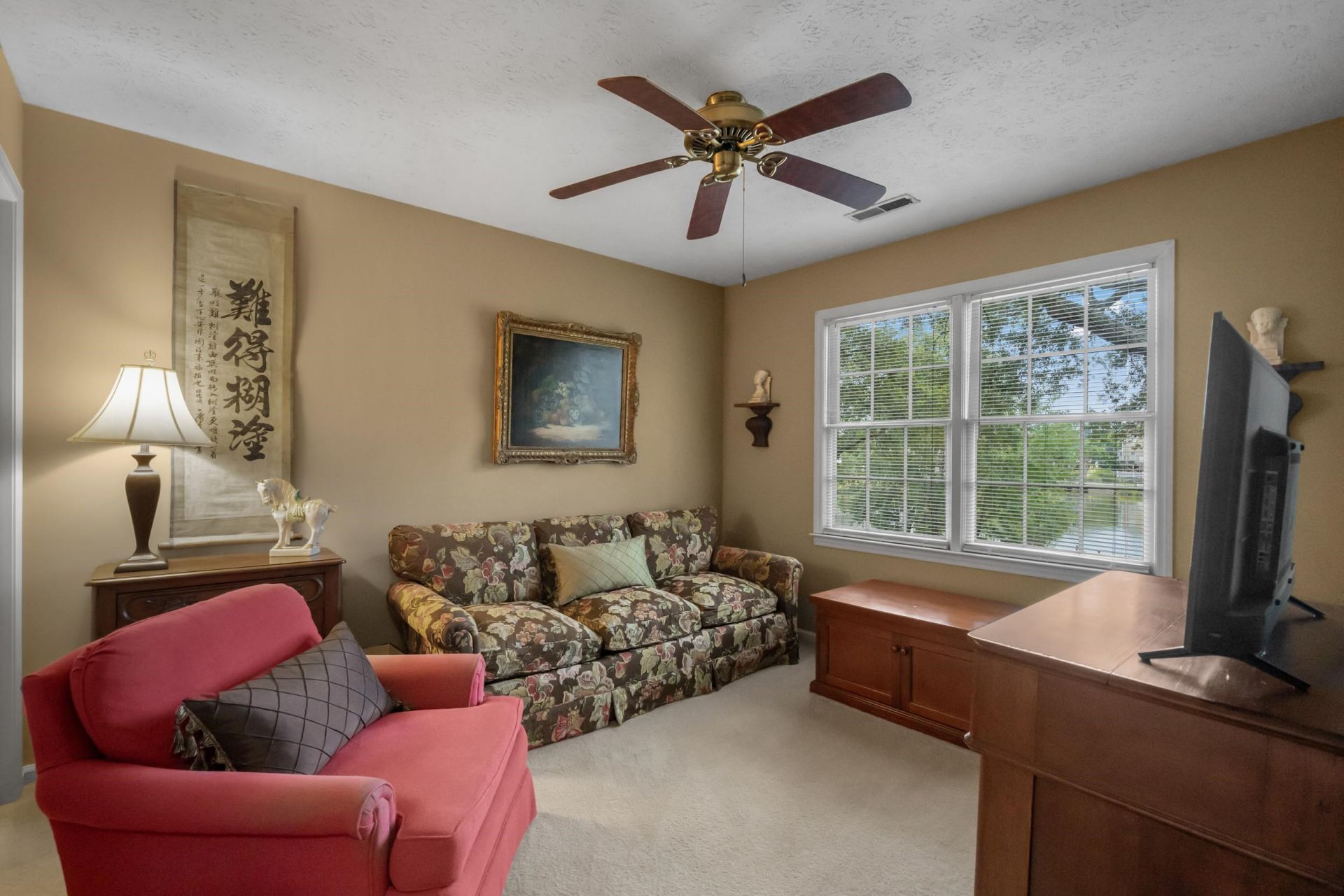 313 N Oak Dr. Photo 35