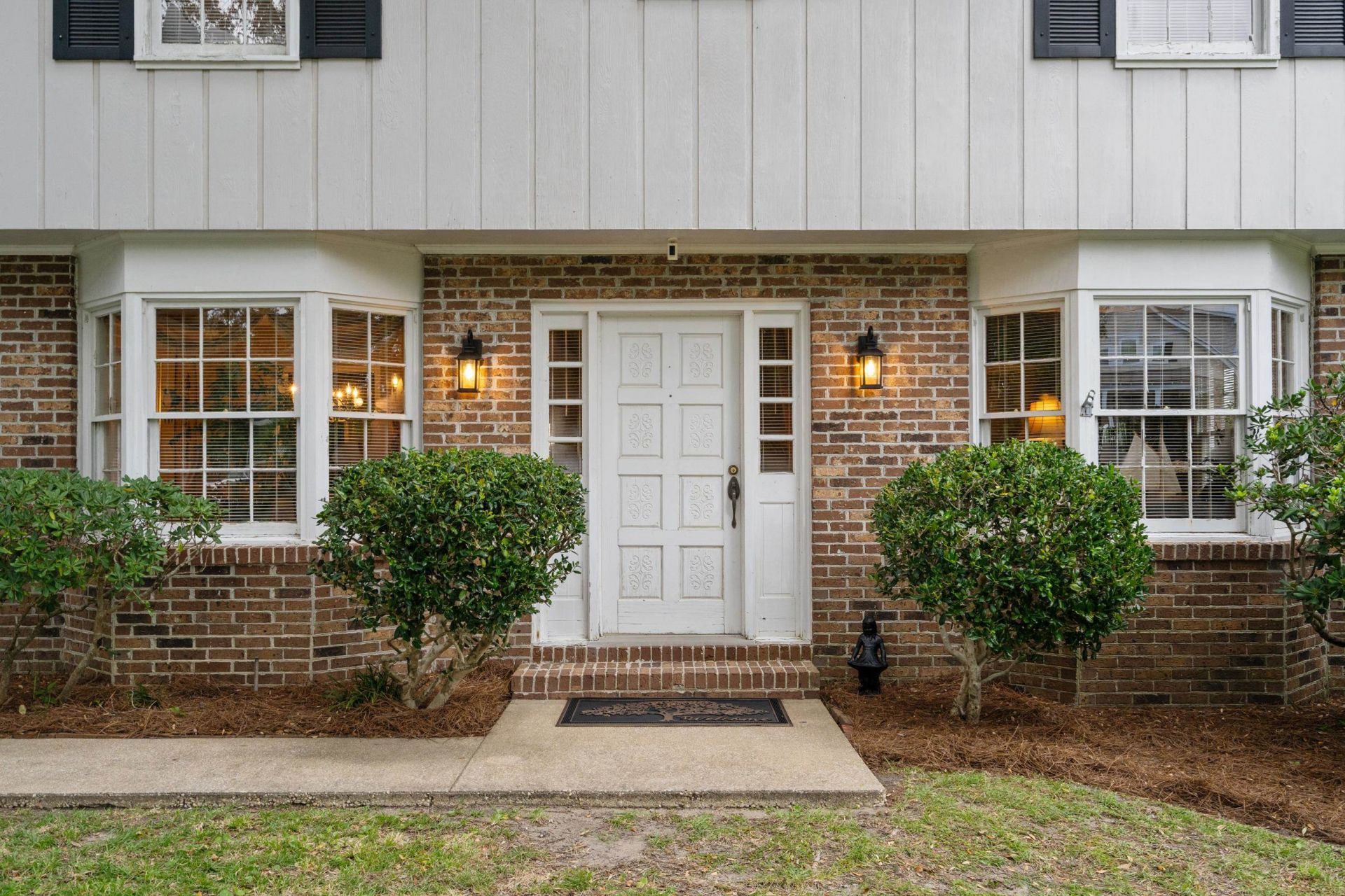 313 N Oak Dr. Photo 8