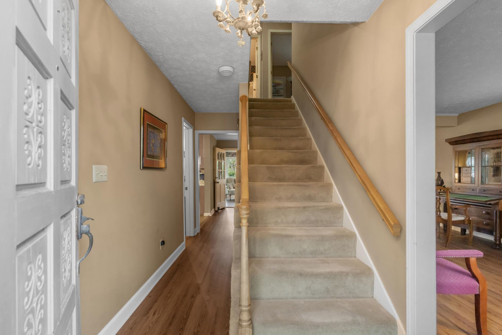 313 N Oak Dr. Photo 9