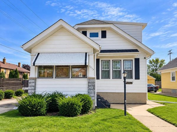 7517 27th AVENUE, Kenosha, WI 53143