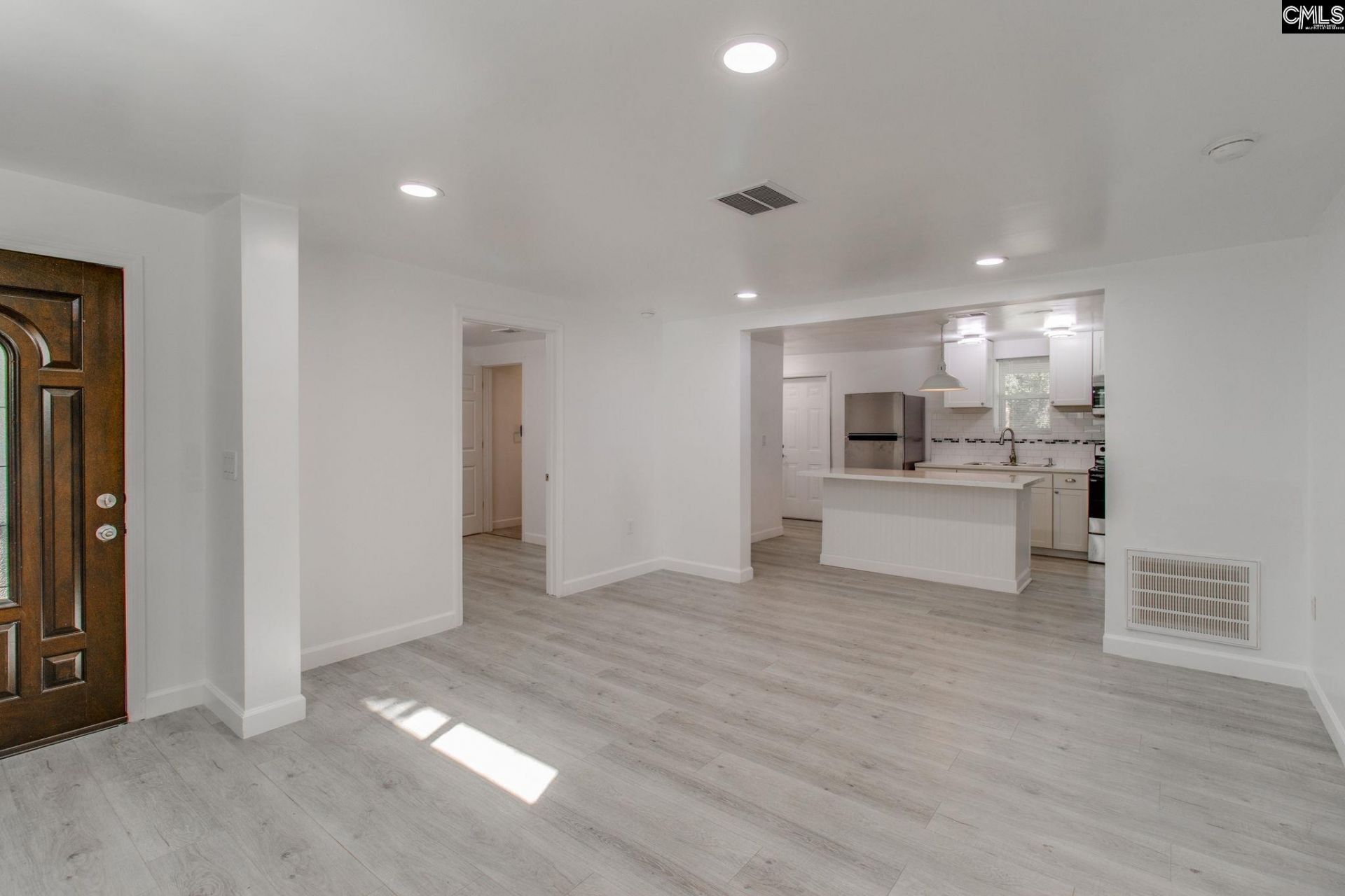 2209 Altas Road  Photo 6