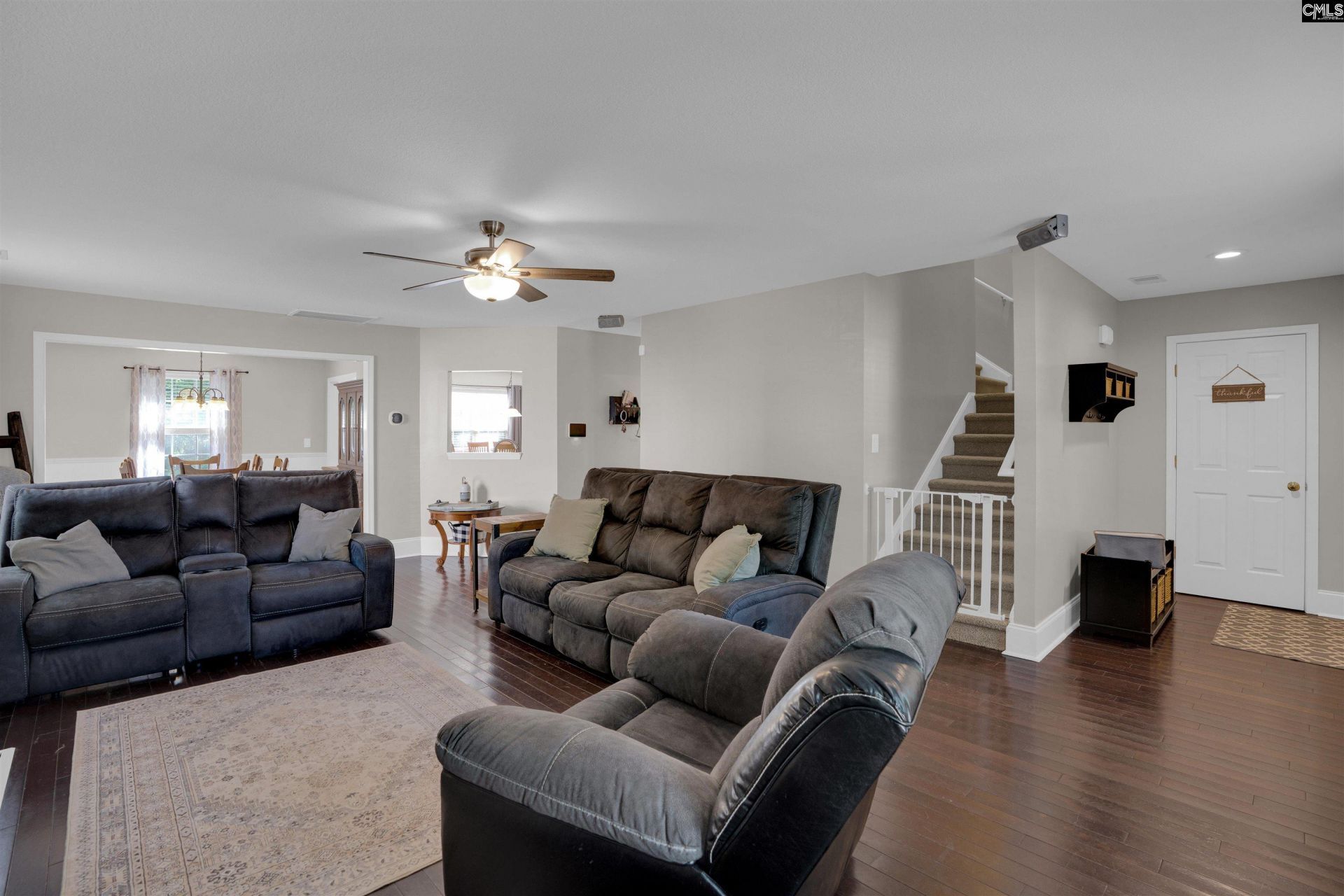 221 Foxport Drive  Photo 5