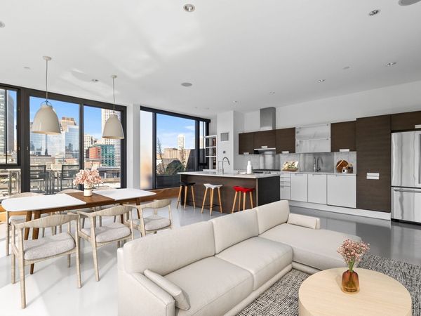346 Congress St., Unit PH 701, Boston, MA 02210