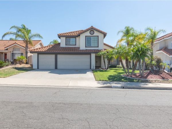 36194 Toulon, Murrieta, CA 92562