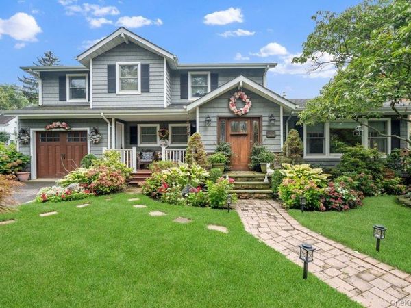 4 Smull Lane , Port Washington, NY 11050