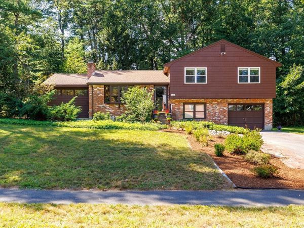 22 Hillview Rd, North Reading, MA 01864