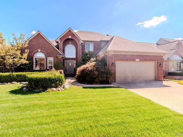 56194 Birkdale Drive, Macomb Township, Mi 48042