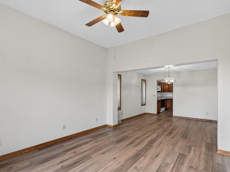 672 Alpine Circle, Heath, OH 43056 Photo 10