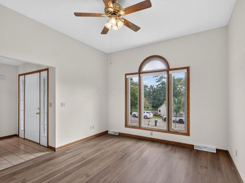 672 Alpine Circle, Heath, OH 43056 Photo 11